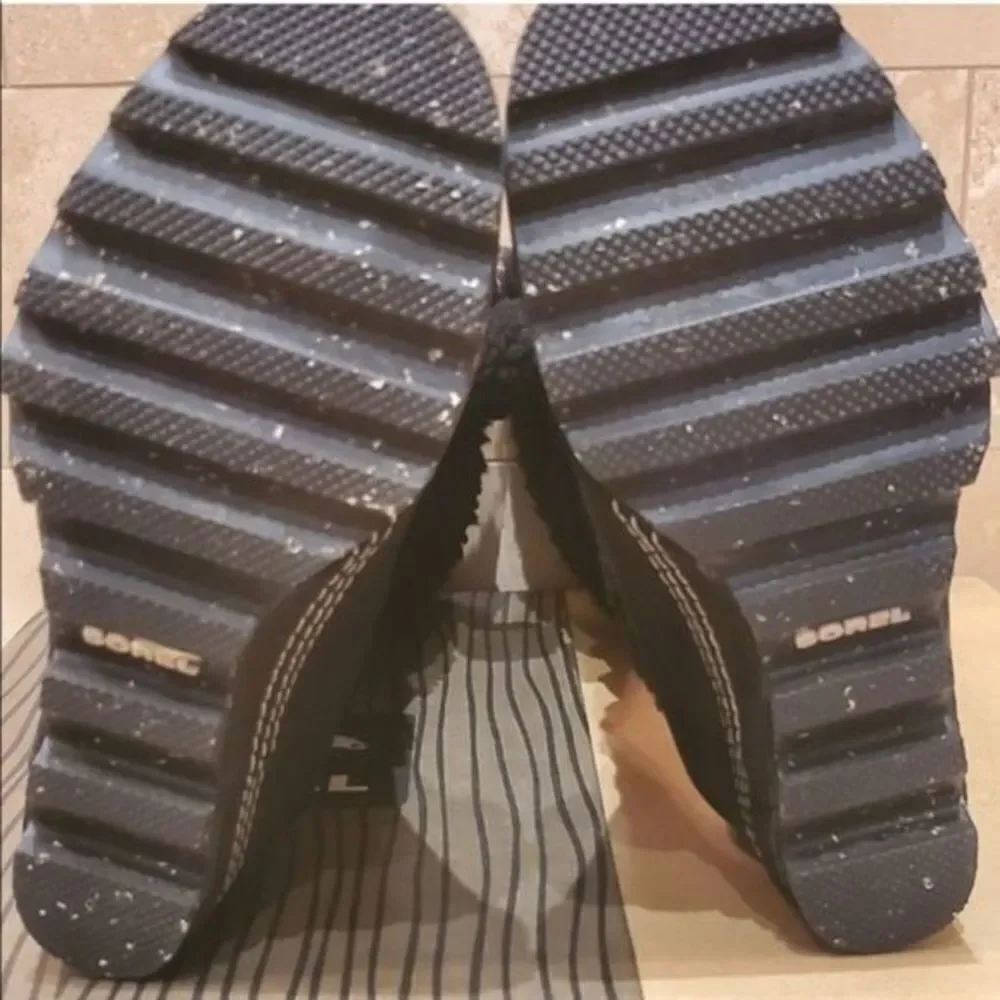 SOREL HELEN HOLIDAY size 8 sorel wedge helen holiday
